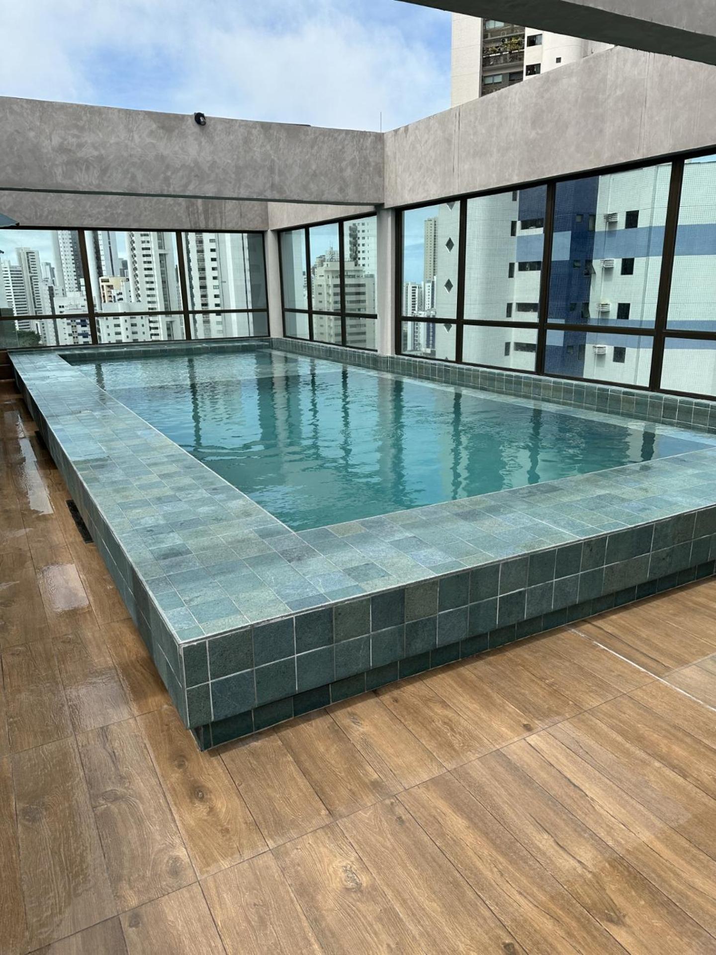 Boa Viagem - Flat Rooftop 470 - Novo *